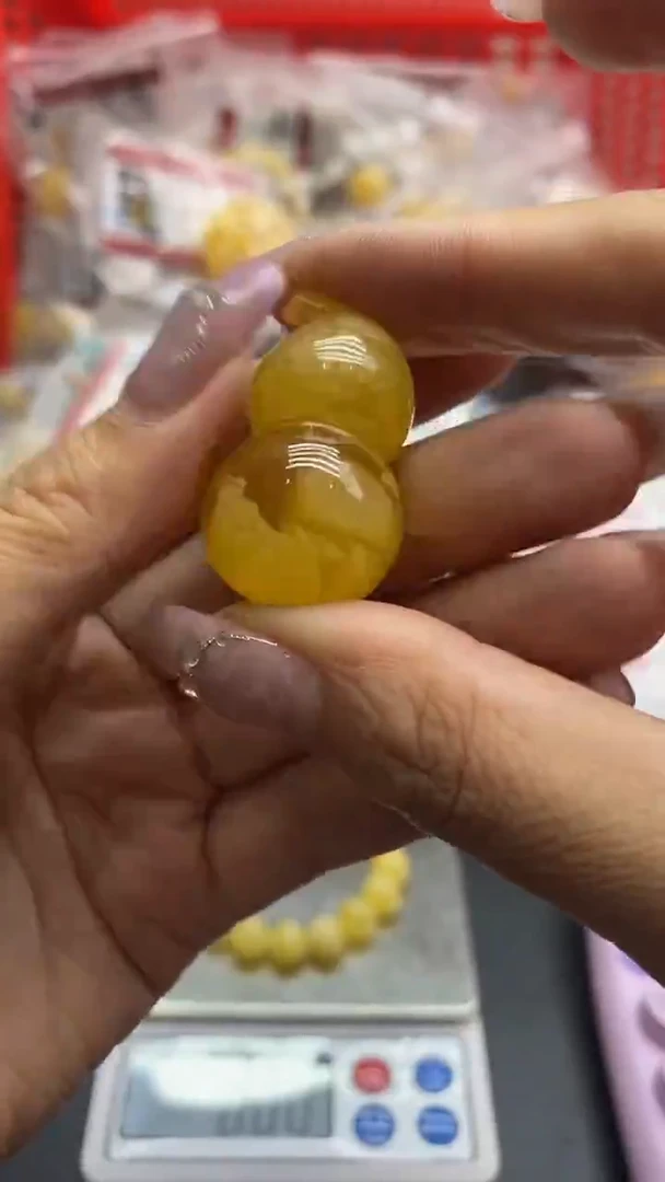 琥珀未镶嵌珠宝奇石1551