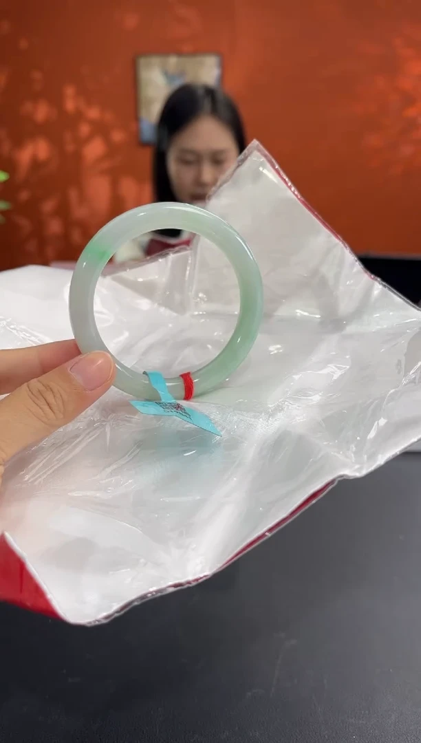 未镶嵌手镯翡翠15