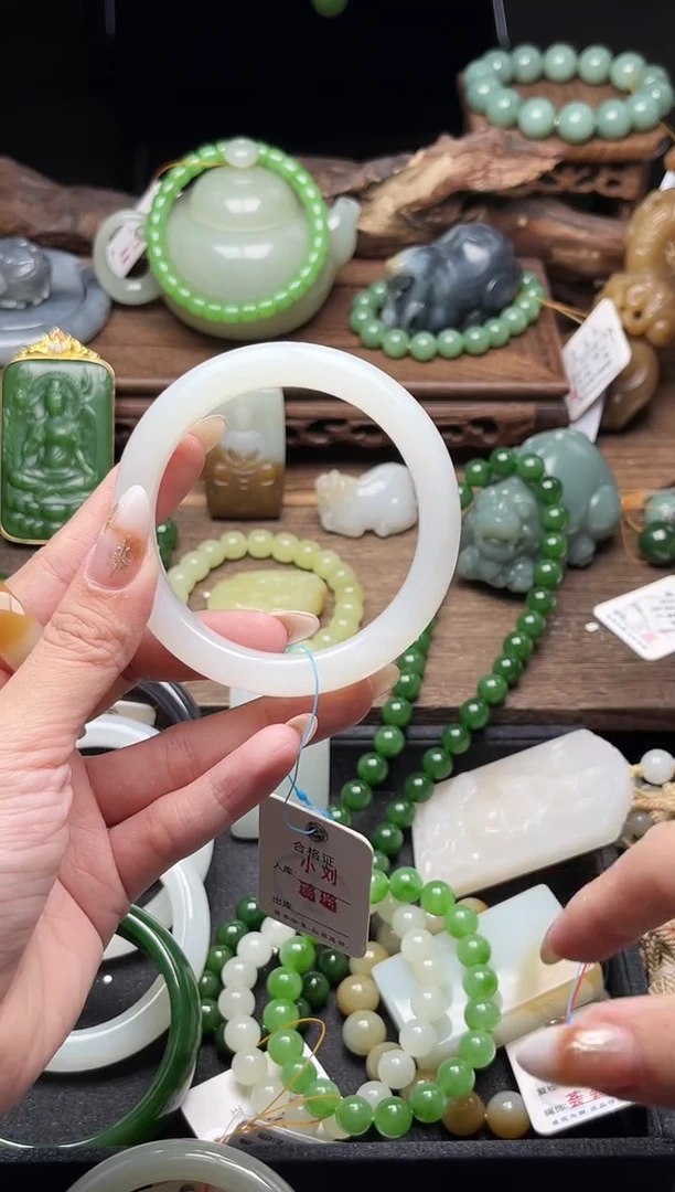 未镶嵌手镯和田玉青海野牛沟白玉 55圈9013089