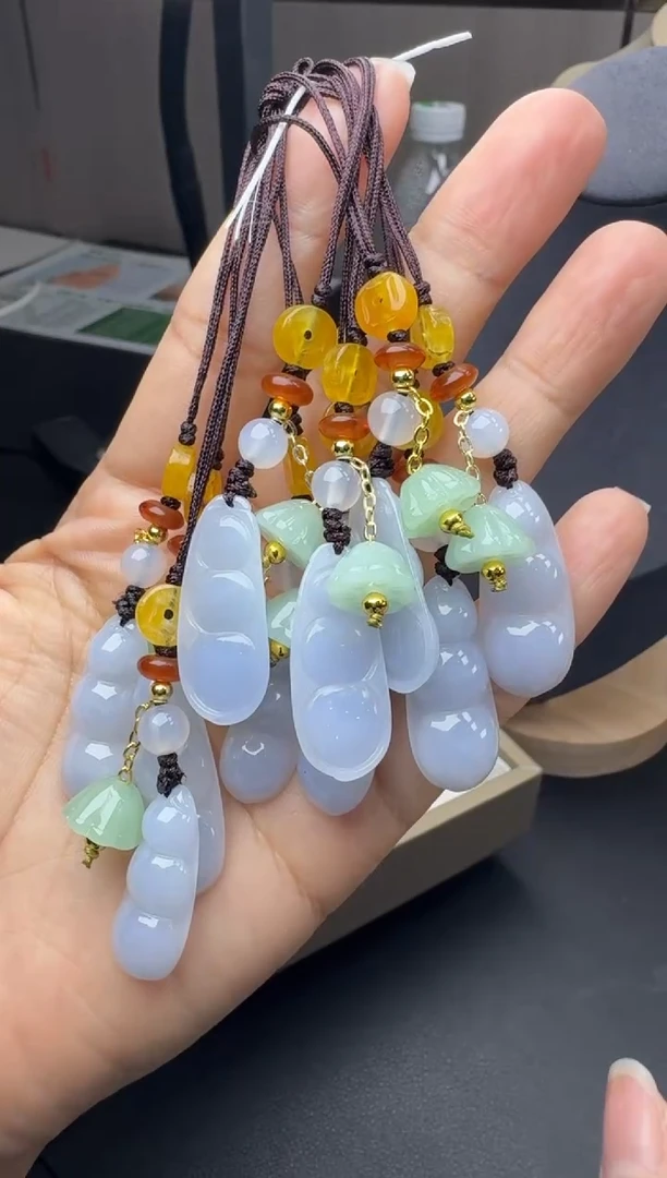 【闪购商品】翡翠挂件未镶嵌YM1131-1豆子手机挂绳多样性发一