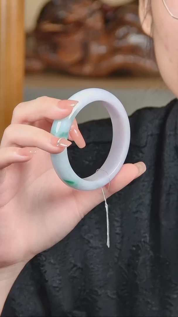 未镶嵌手镯翡翠手镯