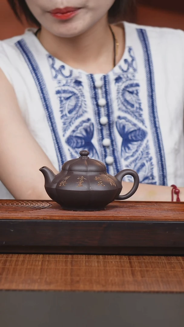 茶壶紫砂清*紫砂壶筋纹