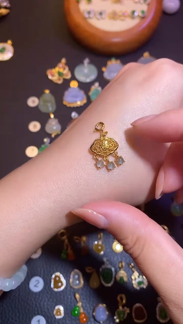 颈饰银S925镶嵌翡翠a货翡翠