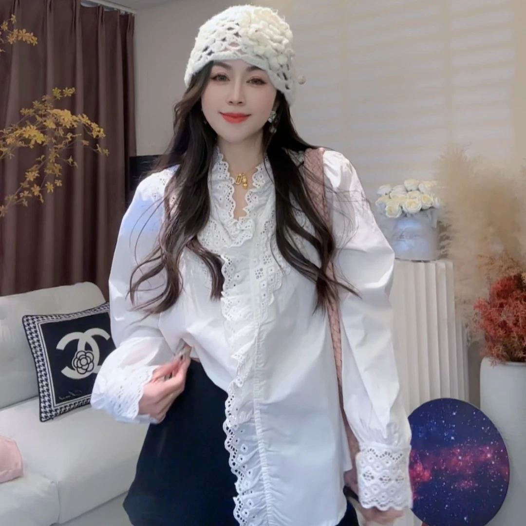 L.X~法式复古小众设计感刺绣镂空衬衫女气质衬衣独特别致上衣6028