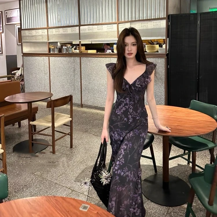 时髦复古长款收腰方领吊带连衣裙女夏季高级感显瘦A字鱼尾长裙子