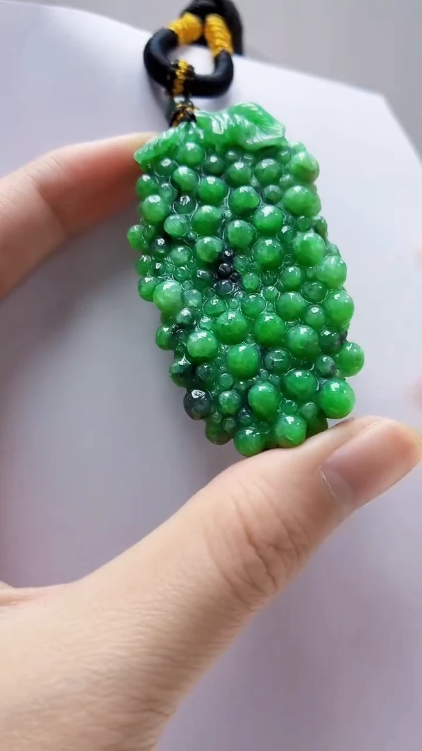 未镶嵌定制翡翠5060zm-毛货挂件29葡萄