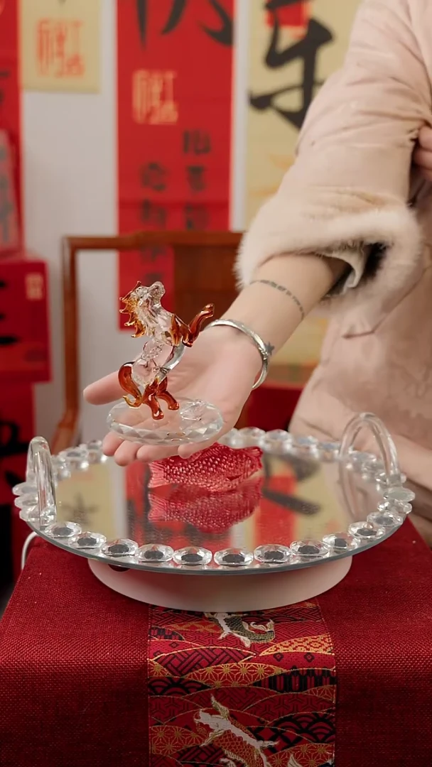 【闪购商品】琉璃拉丝棕底马摆件