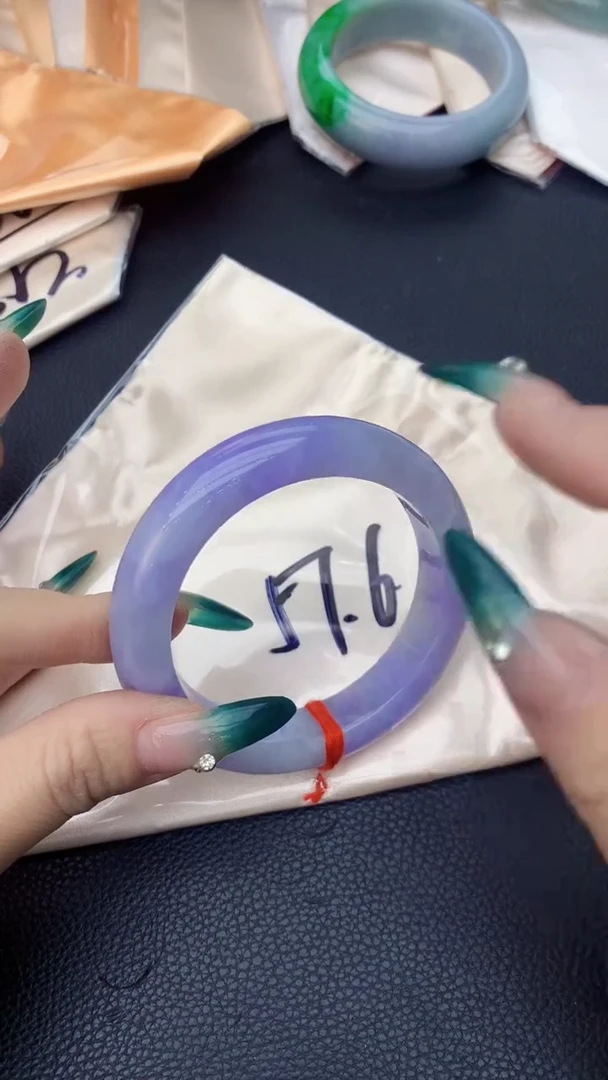 【闪购商品】翡翠手镯未镶嵌0364045889