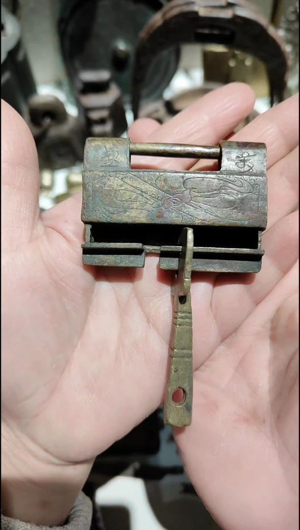 金属古典摆件家居摆件一个