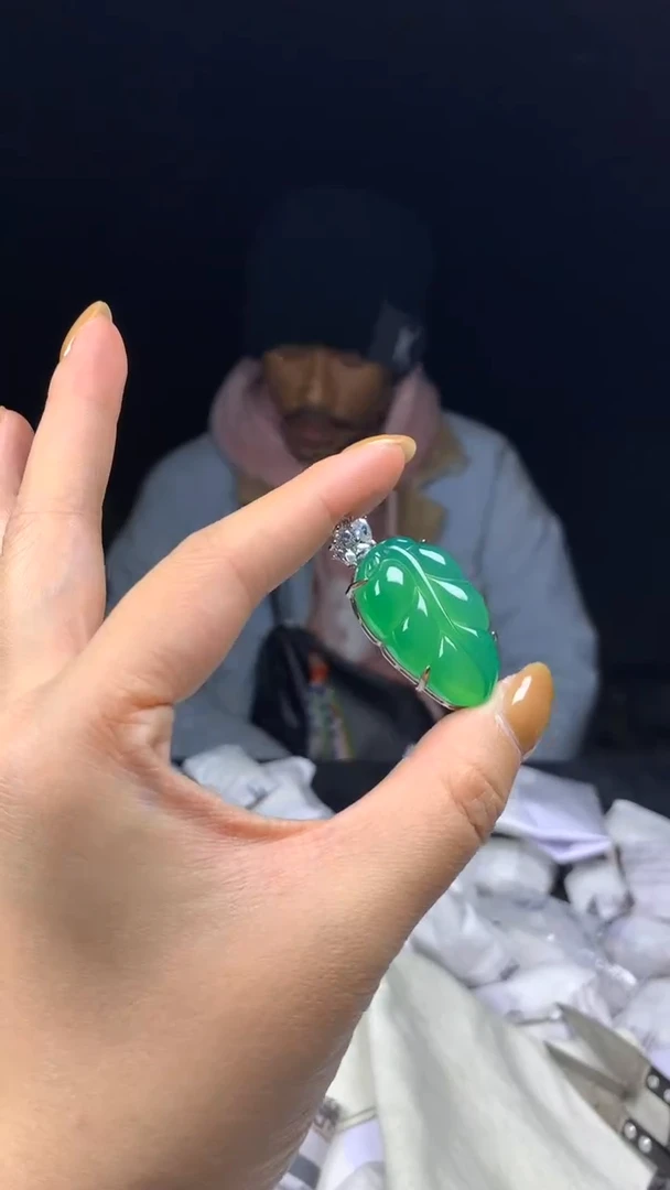 满色吊坠 所见即所得！！