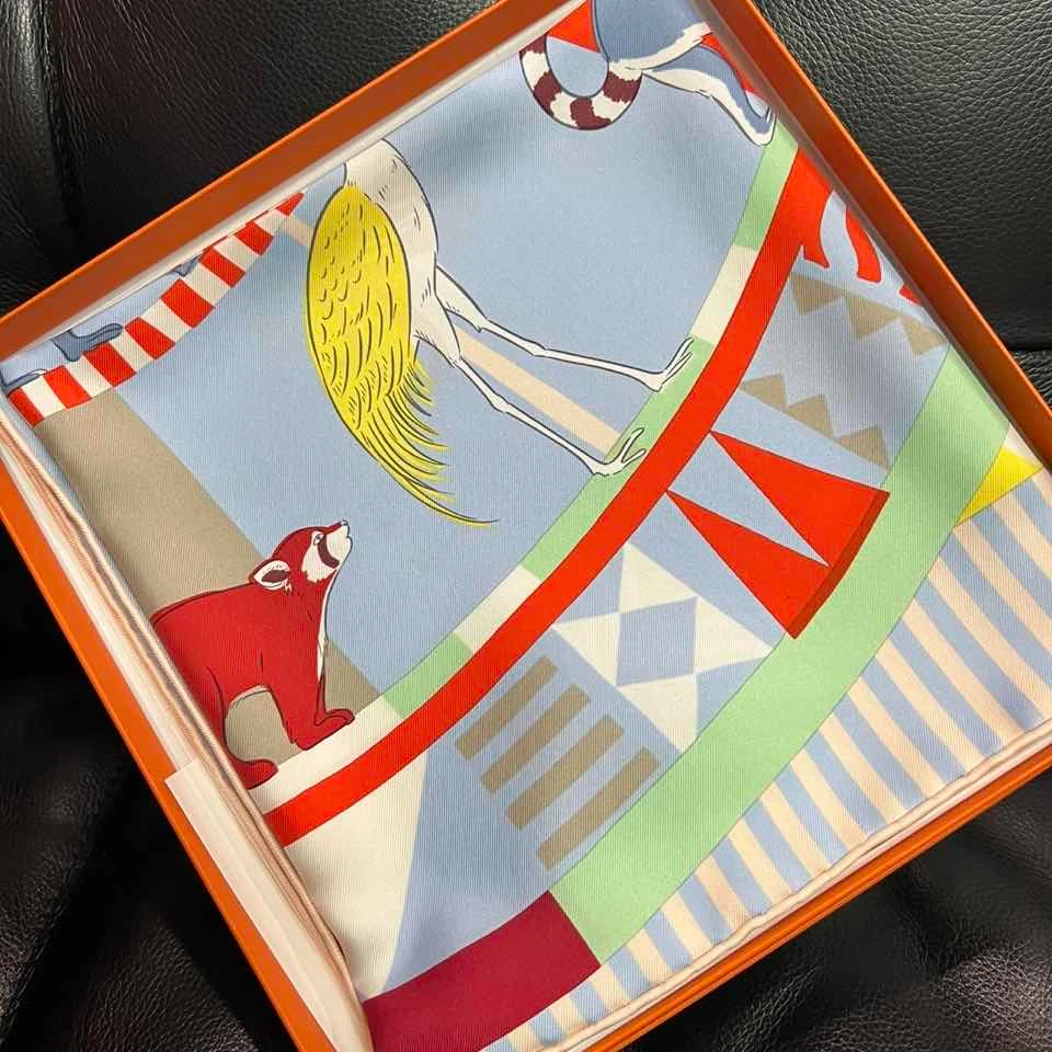 未使用 Hermes/爱马仕 【念念特价】“王者之虎的旋转木马” 90 方巾