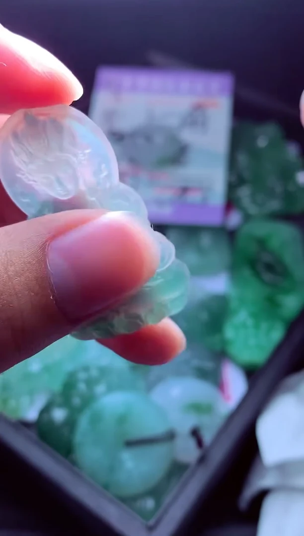 未镶嵌定制翡翠振*#毛货翡翠定制