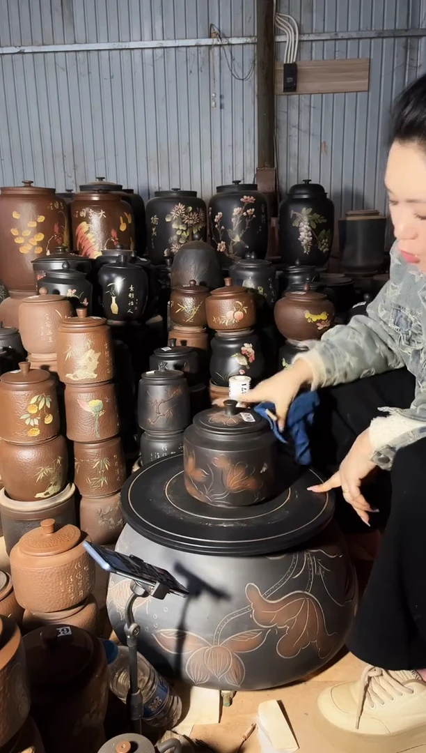 【闪购商品】壶瑕疵茶叶罐德中荷花 300