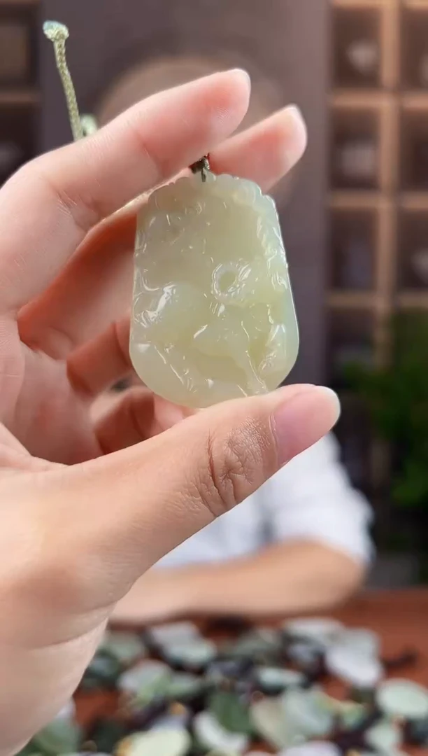 未镶嵌和田玉挂件拍一发一，拍一发一，