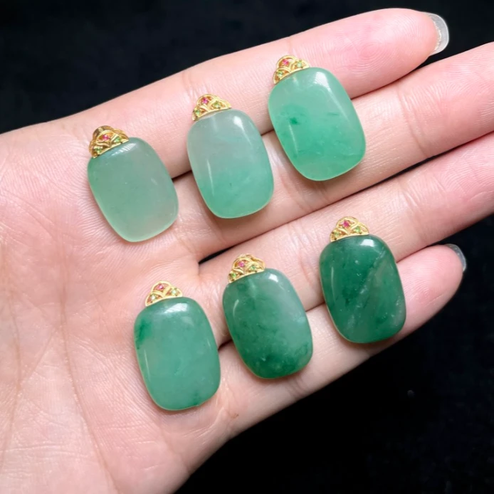 石惑珠宝&独龙玉吊坠-无事牌15*25mm多样性发一赠链