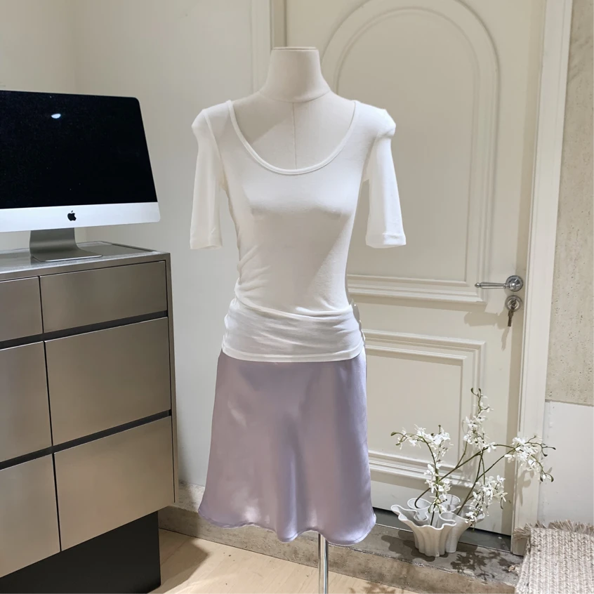 纯欲辣妹轻熟缎面感醋酸半身裙女夏季新款摩登侧隐拉链斜裁短裙