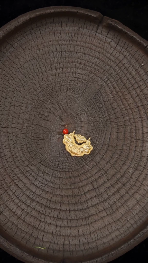 南红玛瑙18K金镶嵌吊坠(不含链)吊坠