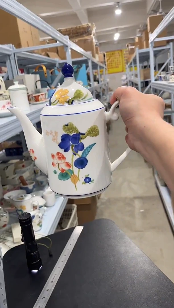 杯子骨瓷（简装）荷花壶一个