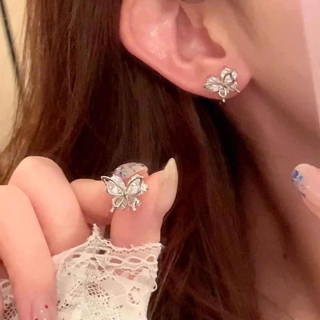 铜合金锆石耳饰 春夏百搭闪锆镂空蝴蝶耳环女精致耳钉气质耳饰