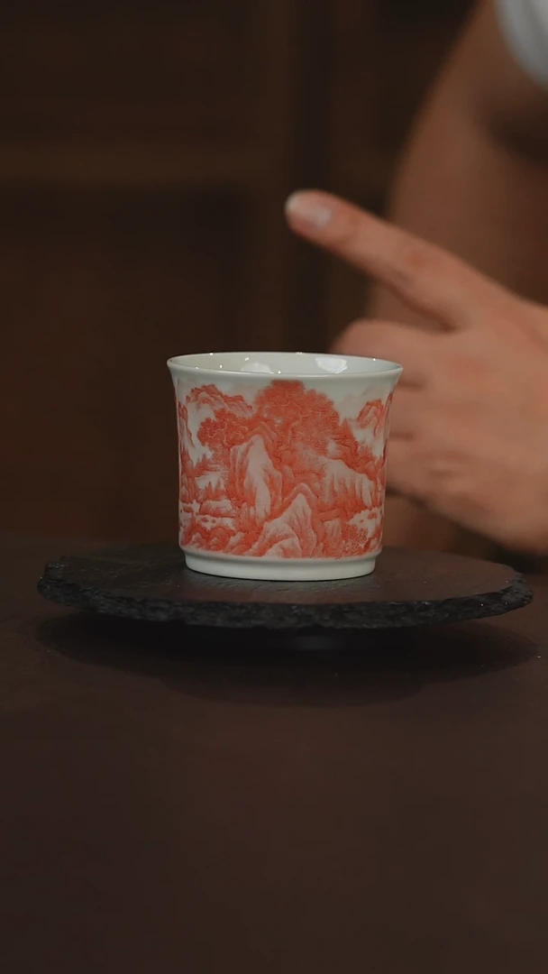 景德镇釉里红山水陶瓷容天杯