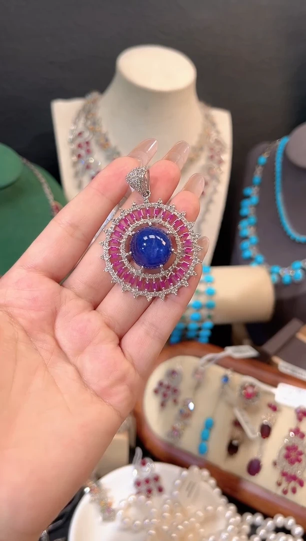 颈饰银S925镶嵌坦桑石吊坠