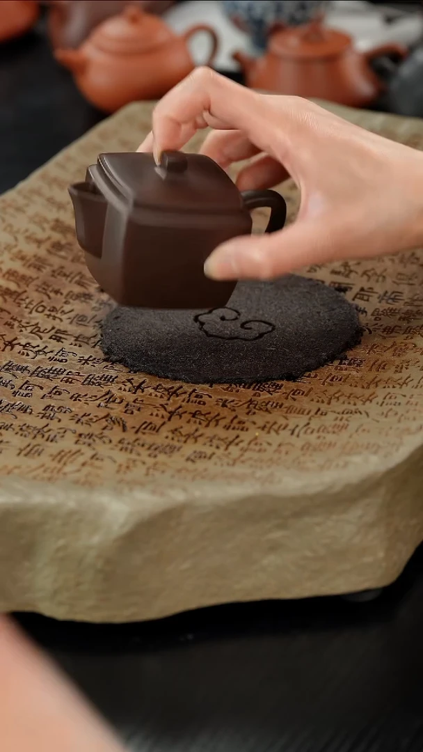 【闪购商品】紫砂茶壶紫泥尚古四方140cc