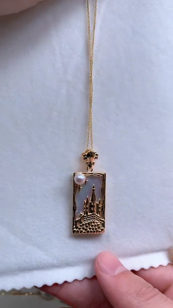 【闪购商品】海水珍珠颈饰银S925镶嵌温莎城堡金色珍珠套链