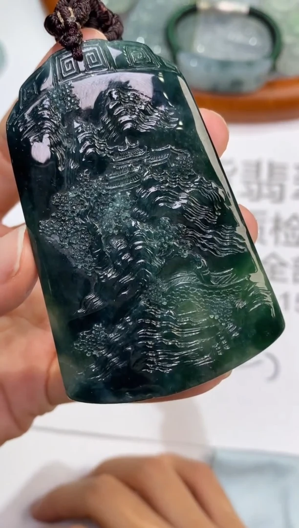 未镶嵌挂件翡翠304088      多人