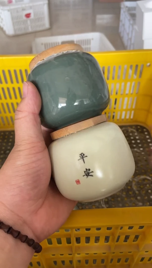 无运费险有瑕疵的摄影的产品有使用过的痕迹有点脏介意勿拍