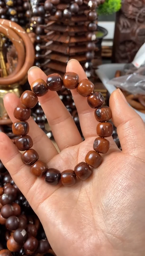 【闪购商品】木枣木雷焦1.2桶珠单圈手串一物一拍镇