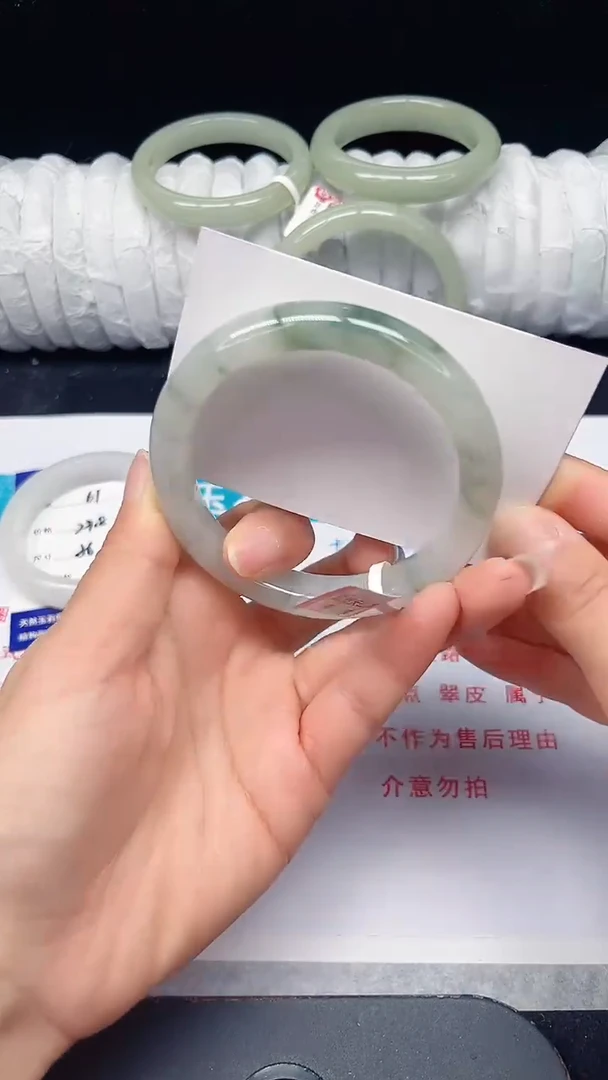 未镶嵌手镯石英质玉62-58/59