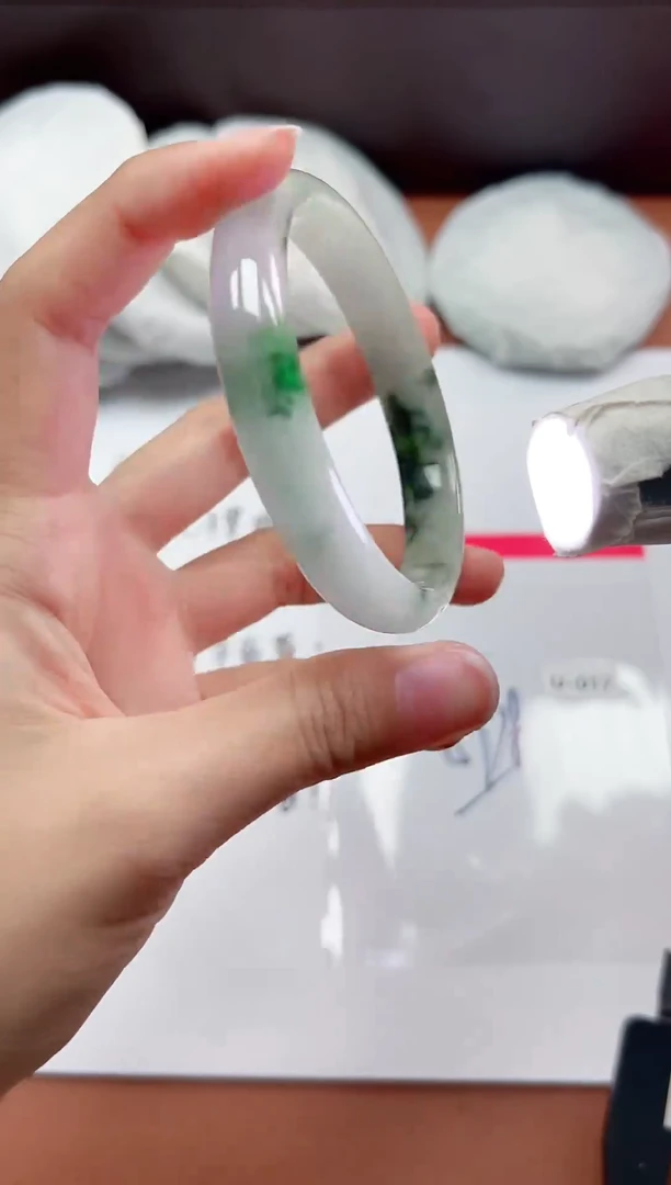 精品手镯，一物一拍U017