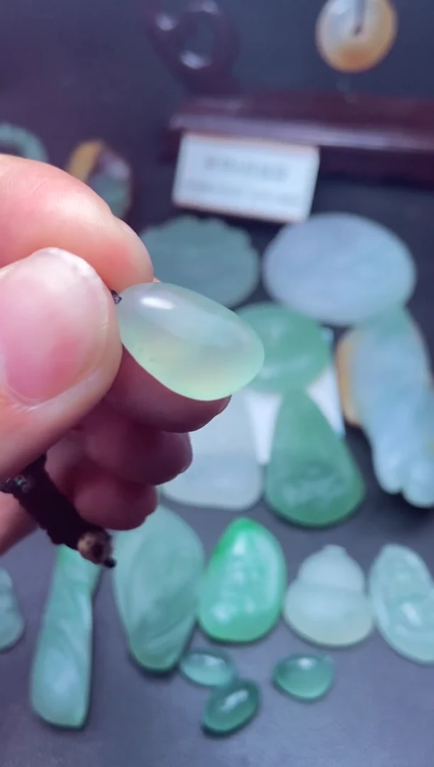 未镶嵌定制翡翠a货翡翠