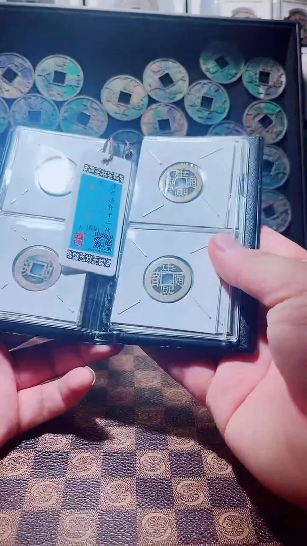 铜A668闻德康熙七分钱十二枚册(斐风）