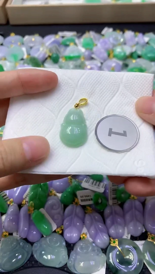 颈饰未镶嵌翡翠天然缅甸翡翠A货