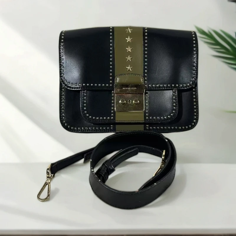 95新 MICHAEL KORS/迈克高仕 黑绿金星邮差包G24020350尺寸22*16