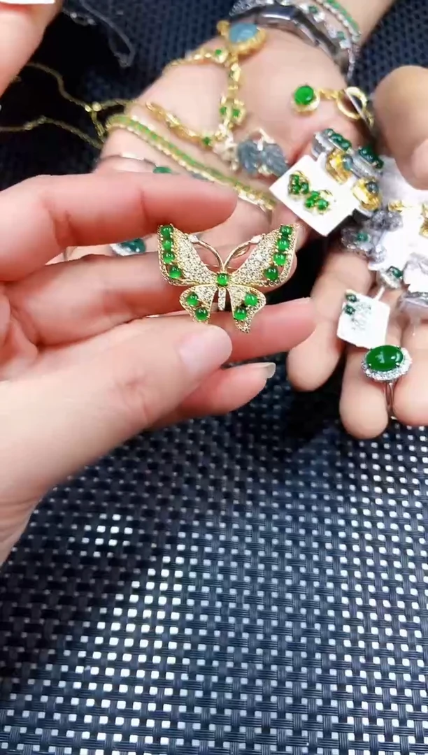 【闪购商品】翡翠吊坠(不含链)未镶嵌1111111111