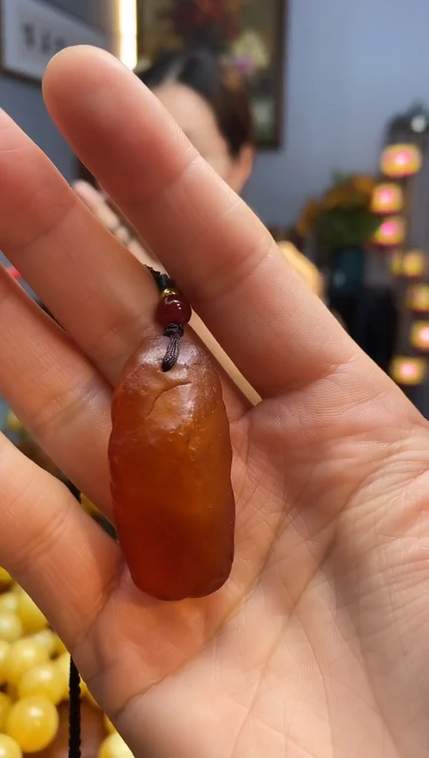 琥珀颈饰未镶嵌吊坠