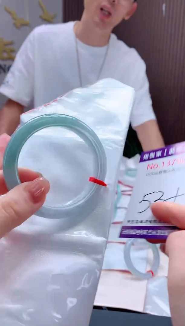 翡翠手镯未镶嵌天然缅甸A货翡翠