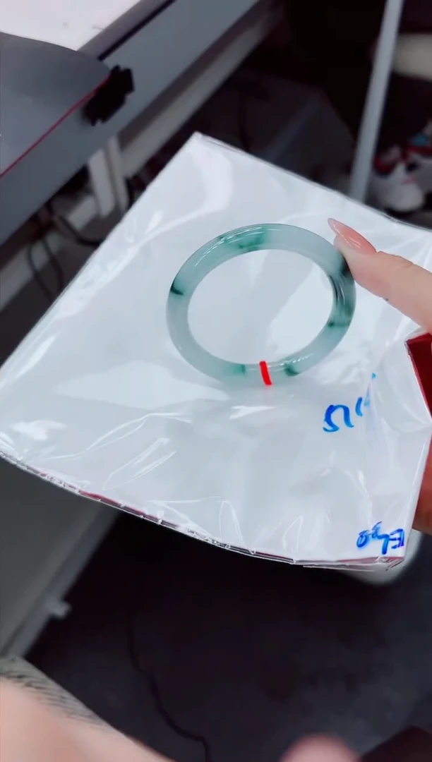 【闪购商品】翡翠手镯未镶嵌00000000
