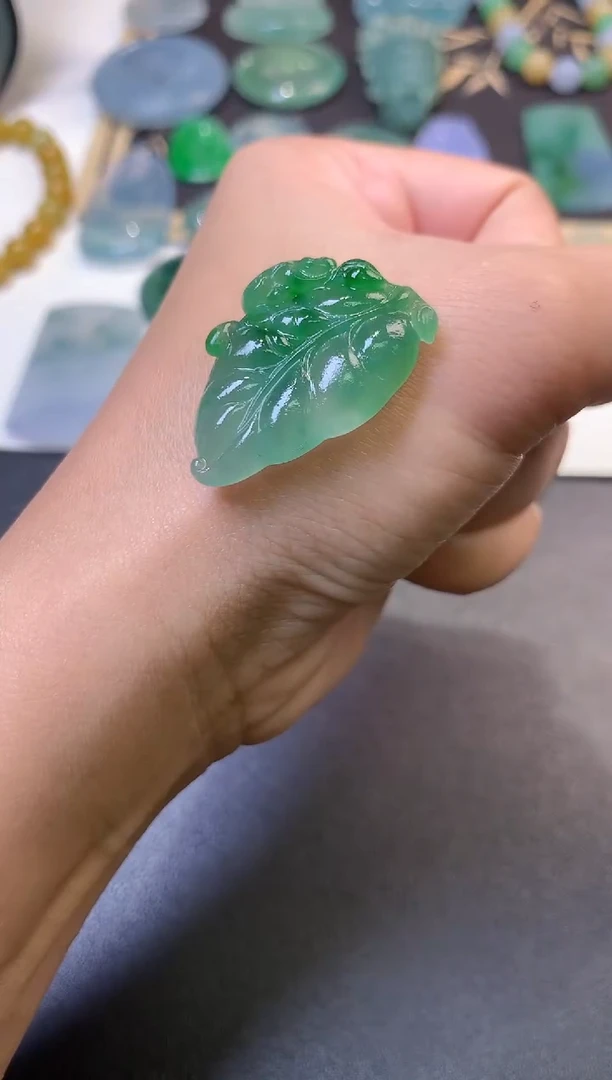 未镶嵌定制翡翠毛货