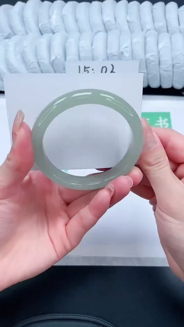 【闪购商品】石英质玉手镯未镶嵌11-58.4