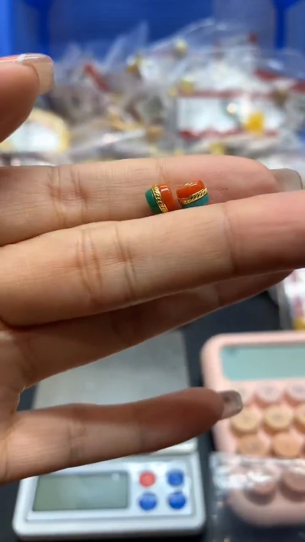 南红玛瑙未镶嵌珠宝奇石2213多样性发其一