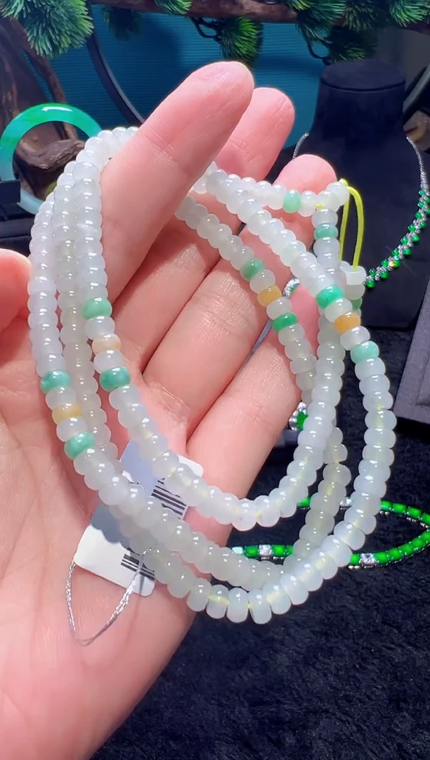 翡翠未镶嵌颈饰珠链