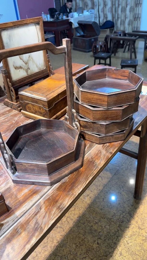 【闪购商品】木黄 食盒    工艺品 摆件