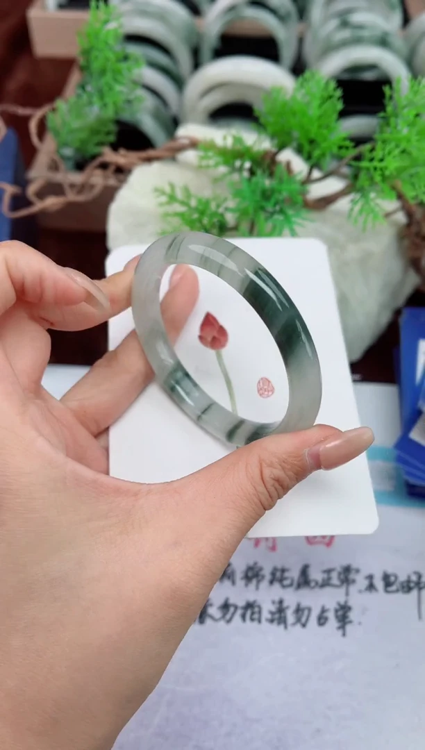 【闪购商品】石英质玉手镯未镶嵌307