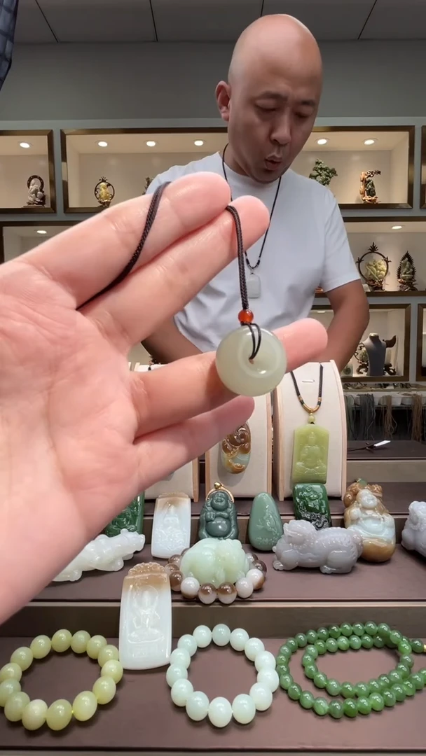 颈饰未镶嵌和田玉多样性发货1