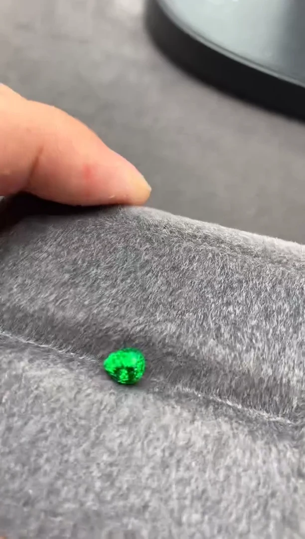 【闪购商品】石榴石裸石未镶嵌a-323 1.12ct