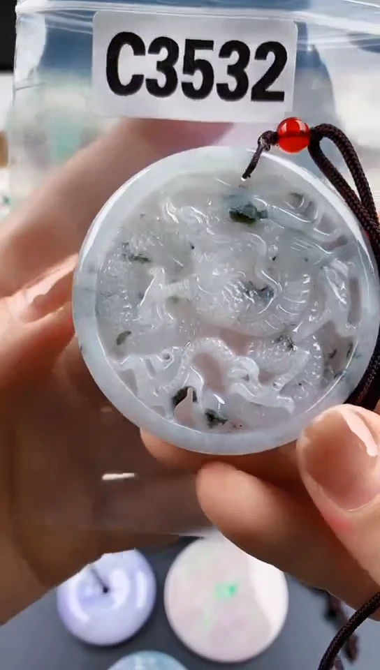 颈饰未镶嵌翡翠天然翡翠吊坠挂件