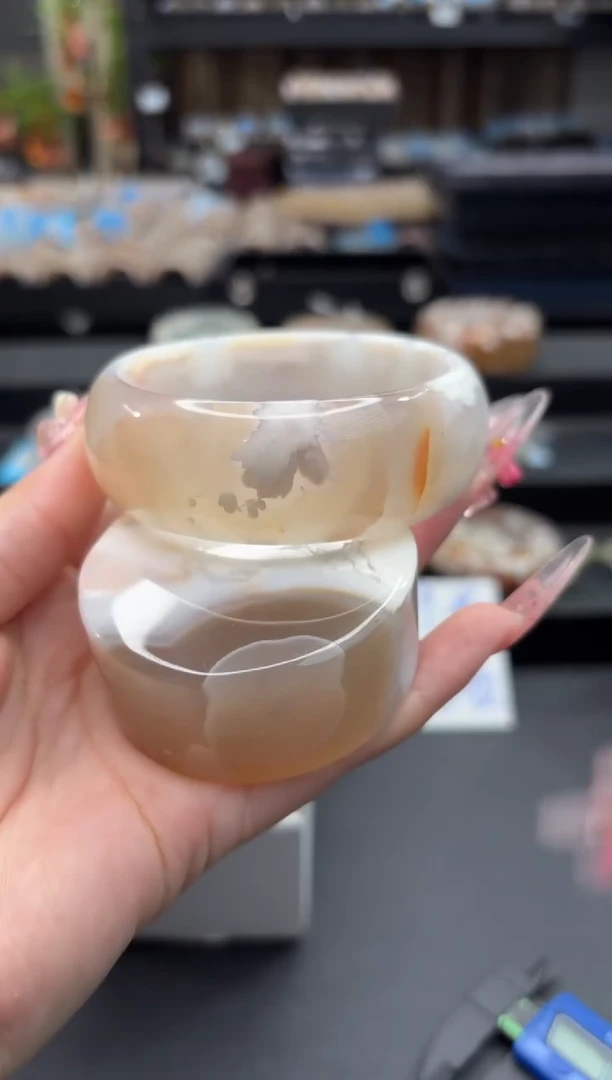 未镶嵌手镯石英质玉51(62圈赠送镯心)